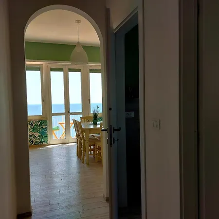 Finestra Sul Mare 2 Bergeggi
